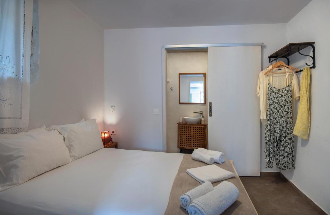Feneri 3 -Cozy Rustic Apt 20' From Elafonisi Beach 외부 사진