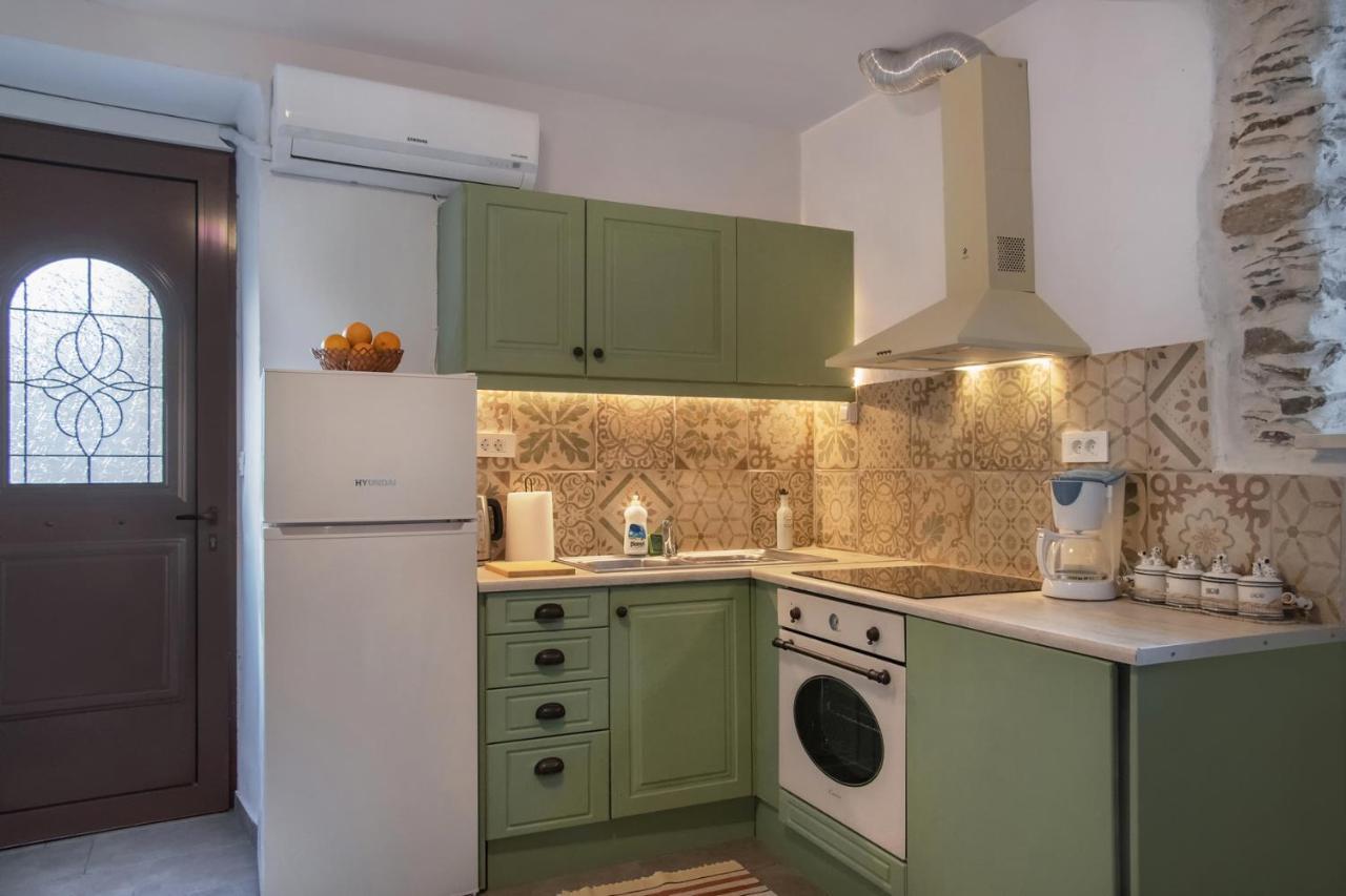 Feneri 3 -Cozy Rustic Apt 20' From Elafonisi Beach Perivolia  외부 사진